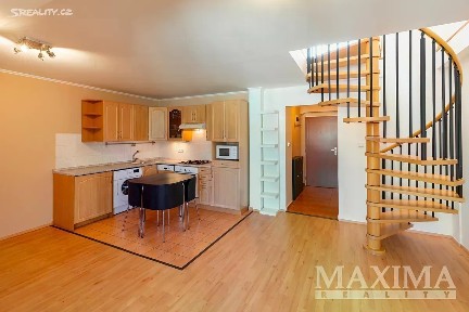 Praha, Praha 3, Žižkov, Radhošťská, 19