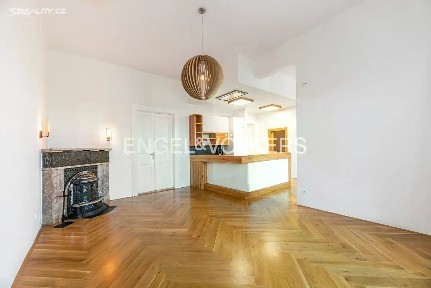 Praha, Praha 5, Smíchov, Janáčkovo nábřeží, 3