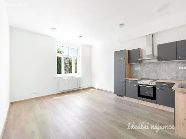 Pronájem bytu 2+kk 48 m² Hanusova, Praha - Michle