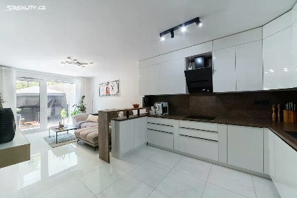 Praha, Praha 3, Žižkov, Dagmar Burešové, 8