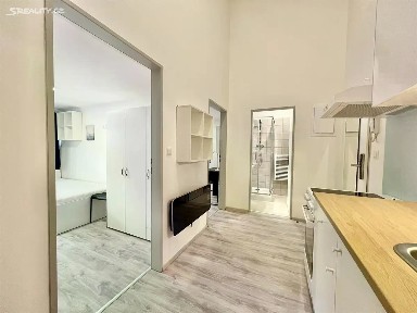 Pronájem bytu 3+1 49 m² Hybešova, Brno - Staré Brno
