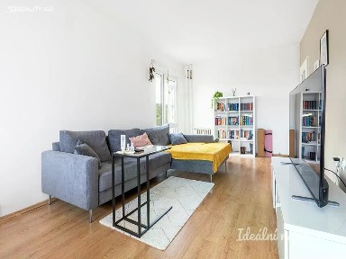 Pronájem bytu 3+1 70 m² Kaňkovského, Praha - Kobylisy