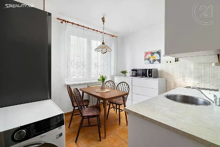 Prodej bytu 3+1 71 m² Valtická, Brno - Židenice