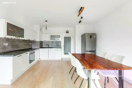 Praha, Praha 3, Strašnice, Zvěřinova, 14