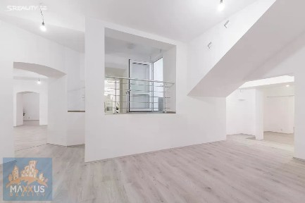 Prodej komerční nemovitosti 303 m² Ječná, Praha - Nové Město