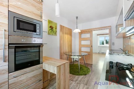 Prodej bytu 2+1 55 m² Osvětimská, Nejdek