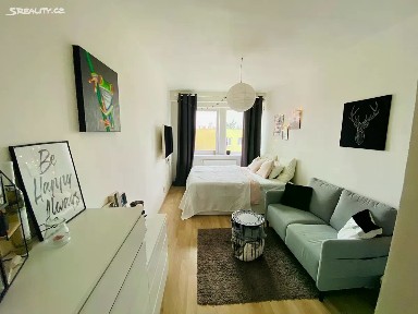 Prodej bytu 1+kk 23 m² Peroutkova, Praha