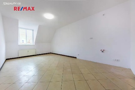 Prodej bytu 2+kk 44 m² Veletržní, Praha - Holešovice