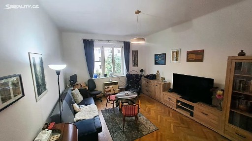 Pronájem bytu 2+kk 50 m² 5. května, Praha - Nusle