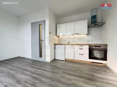 Chlumec nad Cidlinou, Hradec Králové, Chlumec nad Cidlinou IV, Mládežnická