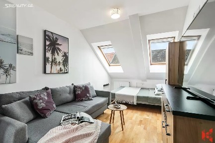 Praha, Praha 9, Vysočany, Kolmá, 6