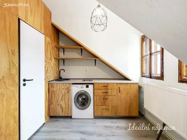 Pronájem bytu 1+kk 19 m² Holečkova, Praha - Košíře