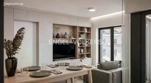 Praha, Praha 6, Bubeneč, Vítězné náměstí, 8