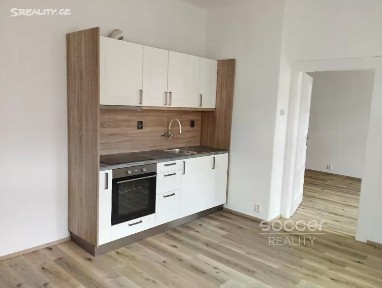 Pronájem bytu 2+kk 51 m² Jeseniova, Praha - Žižkov