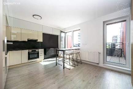 Pronájem bytu 1+kk 39 m² Miroslava Hajna, Praha - Letňany