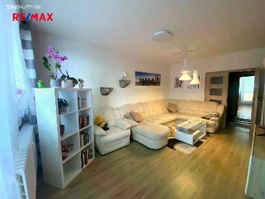 Pronájem bytu 3+1 74 m² Zimní, Jihlava - Horní Kosov