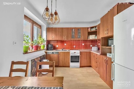 Prodej bytu 2+1 49 m² Dukelská, Chvaletice