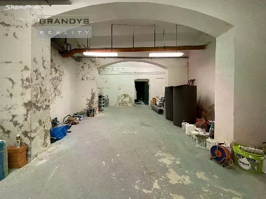 Pronájem výrobní haly, prostoru 90 m² Nádražní, Praha - Smíchov