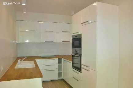 Praha, Praha 8, Karlín, Nekvasilova, 27