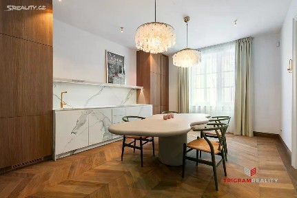 Hradec Králové, Čelakovského, 9