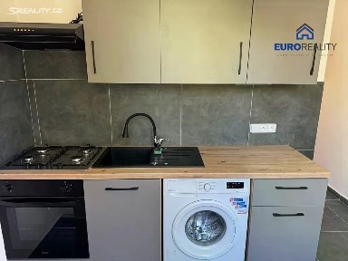 Pronájem bytu 3+1 65 m² Fučíkova, Planá
