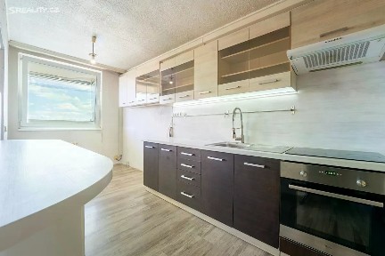 Pronájem bytu 3+1 66 m² Březinova, Kolín - Kolín II