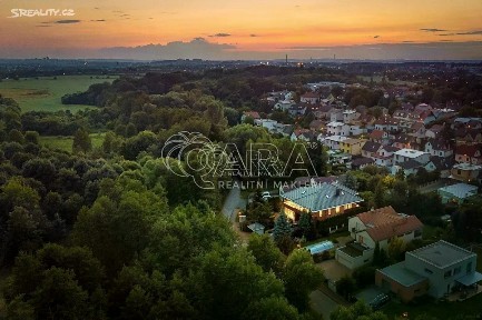 Prodej rodinného domu 470 m², pozemek 1038 m² V louce, Praha - Kolovraty