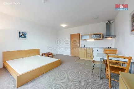 Pronájem bytu 1+kk 33 m² Nejdlova, Karlovy Vary - Stará Role