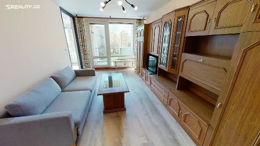 Pronájem bytu 3+1 73 m² Frýdlantská, Praha - Kobylisy