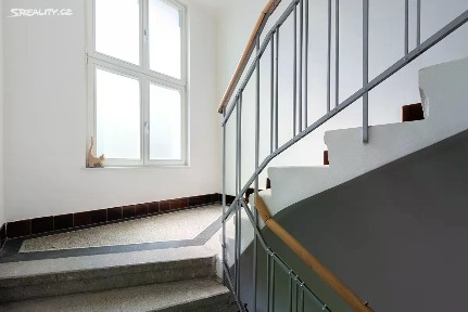 Pronájem bytu 3+kk 65 m² náměstí Před bateriemi, Praha - Střešovice