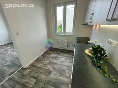Pronájem bytu 2+1 44 m² Jaromíra Matuška, Ostrava - Dubina