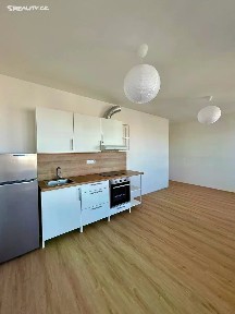 Pronájem bytu 1+kk 29 m² Thomasova, Praha - Třebonice