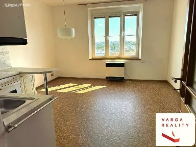 Pronájem bytu 1+1 52 m² Ruská, Praha - Vršovice