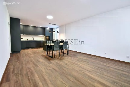Pronájem bytu 3+kk 87 m² Kubištova, Praha - Podolí
