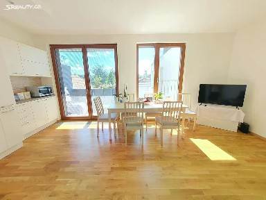 Prodej bytu 3+kk 70 m² Ústecká, Praha - Dolní Chabry