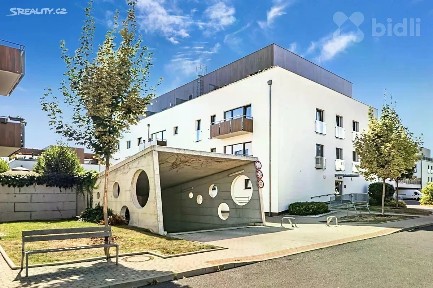Prodej bytu 1+kk 45 m² Nepomuckých, Praha - Letňany