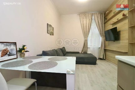 Prodej bytu 2+kk 41 m² Svahová, Karlovy Vary