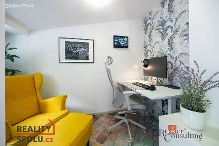 Praha, Praha 9, Hrdlořezy, Českobrodská, 4