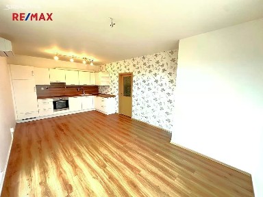 Klecany, Praha-východ, V Honech