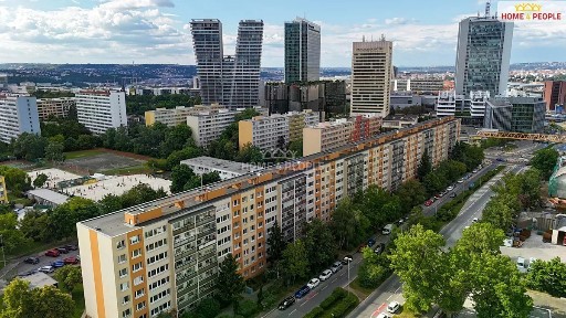 Prodej bytu 3+kk 67 m² Na Strži, Praha - Krč