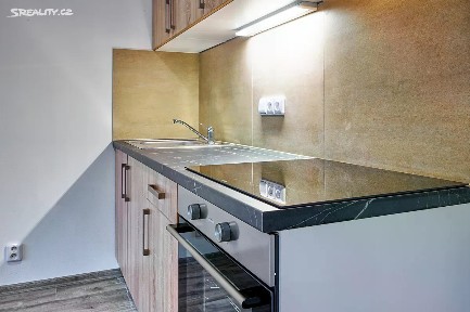 Plzeň, Plzeň-město, Východní Předměstí, Železniční, 2