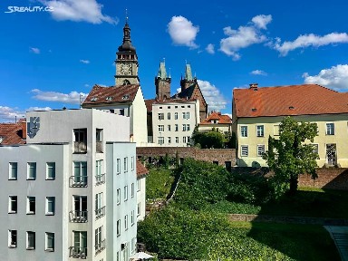 Pronájem bytu 3+1 101 m² Československé armády, Hradec Králové