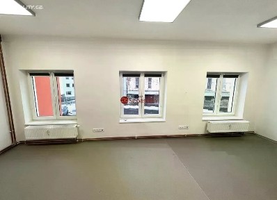 Pronájem obchodního prostoru 245 m² Dělnická, Jičín - Valdické Předměstí