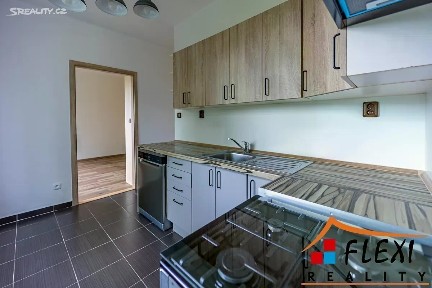 Ostrava, Ostrava-město, Poruba, Opavská, 42