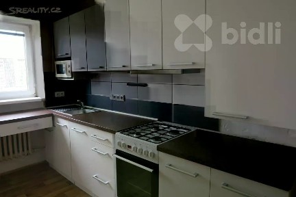 Pronájem bytu 2+1 56 m² Štefánikova, Zlín