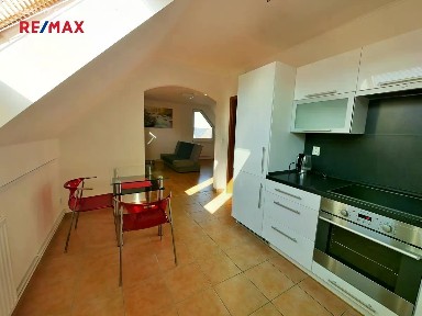 Nupaky, Praha-východ, Luční