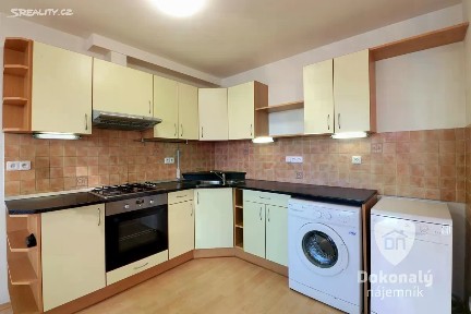 Praha, Praha 4, Háje, Štichova, 17