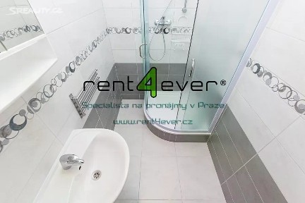 Pronájem bytu 2+kk 45 m² Ruprechtická, Praha - Horní Počernice