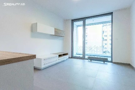 Pronájem bytu 1+kk 25 m² Hlaváčkova, Praha - Košíře