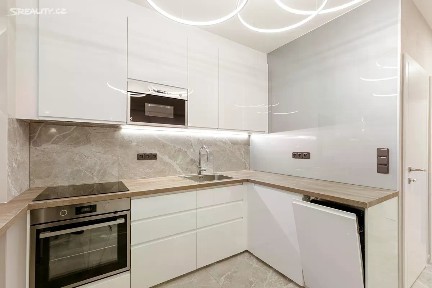 Praha, Praha 10, Vršovice, Jakutská, 7